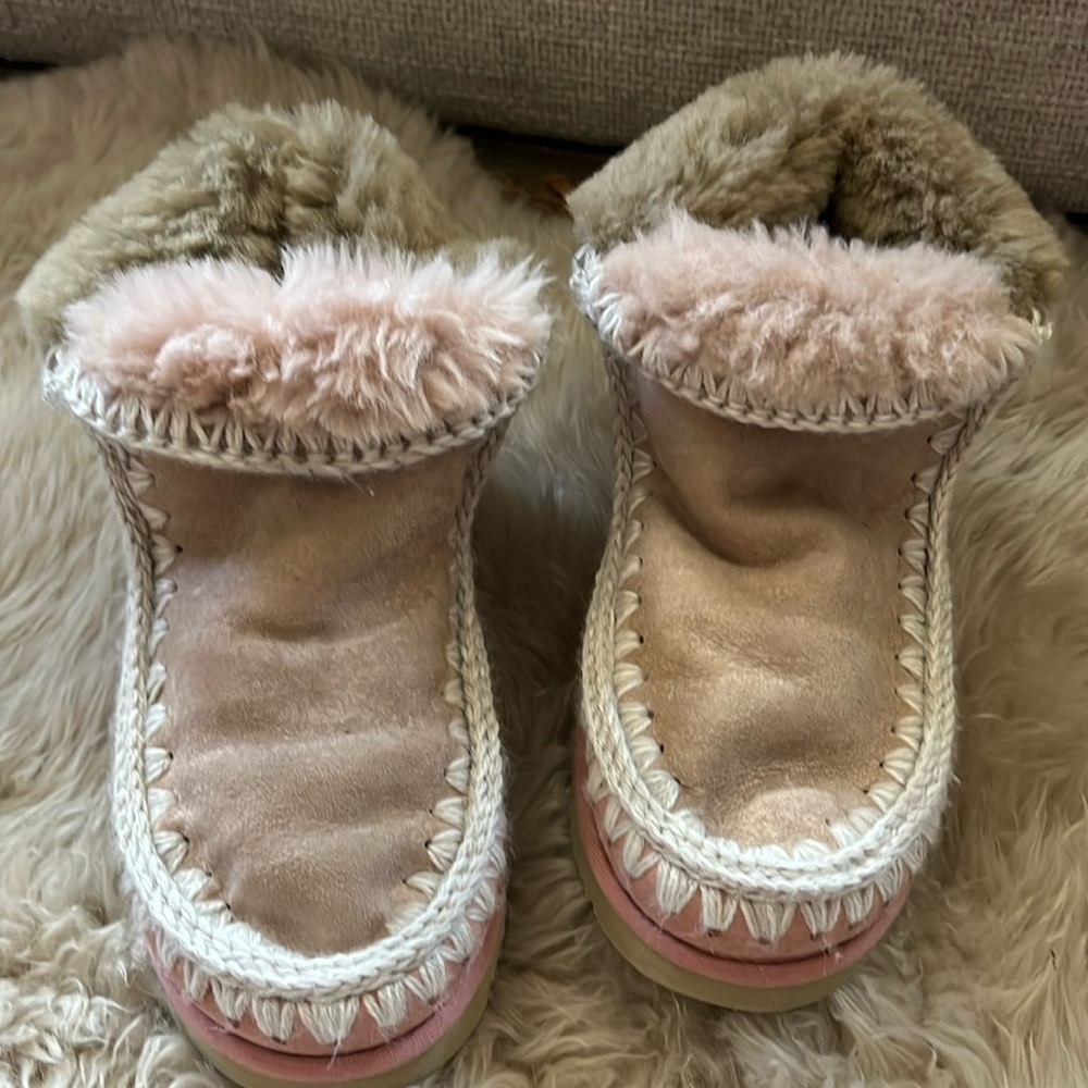 MOU Pink/Tan Suede Boots sz 8